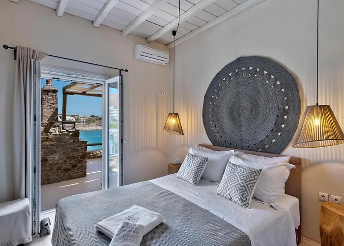 فيلة Marconi's Seaside