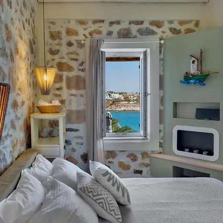 Marconi's Seaside Villa Megas Gialos - Nites