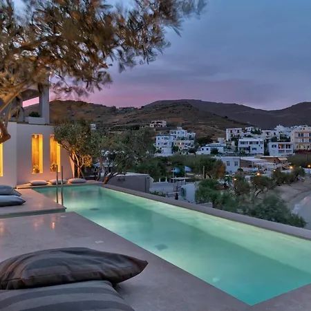 Marconi's Seaside Mégas Yialós-Nítes